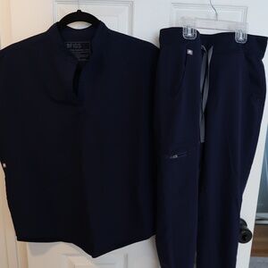 FIGS Navy Blue Rafaela Top and Zamora Joggers Set